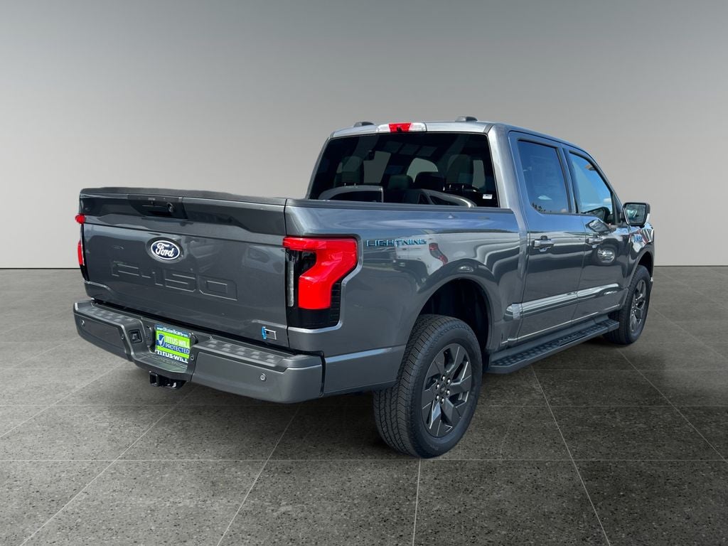 2025 Ford F-150 Lightning Flash