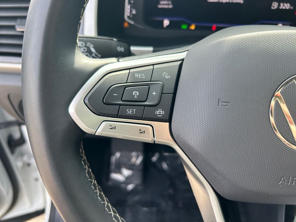 2022 Volkswagen Atlas 3.6L V6 SE w/Technology