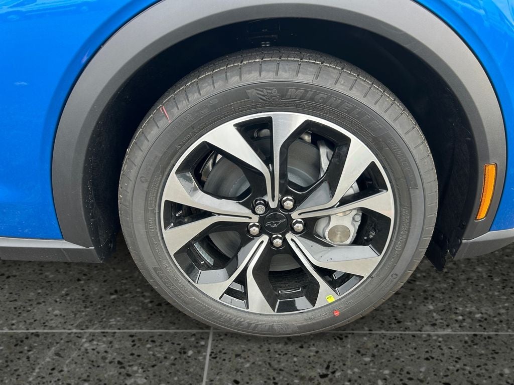 2025 Ford Mustang Mach-E Select