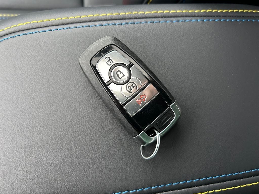 2025 Ford Maverick Lobo High