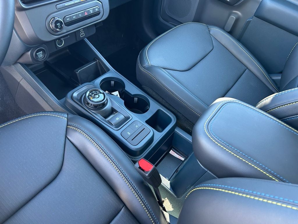 2025 Ford Maverick Lobo Standard