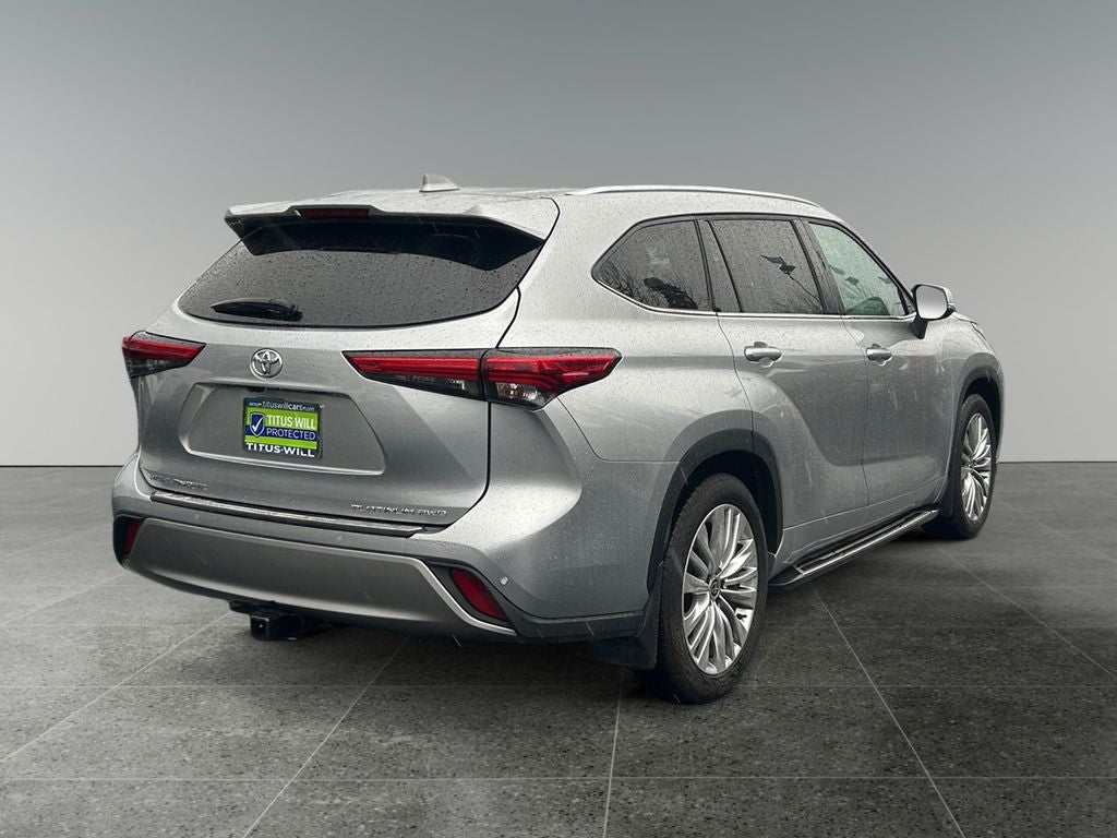 2022 Toyota Highlander Platinum
