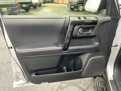 2024 Toyota 4Runner TRD Off-Road