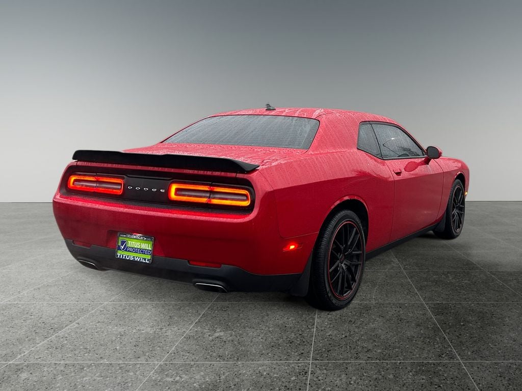 2015 Dodge Challenger SXT