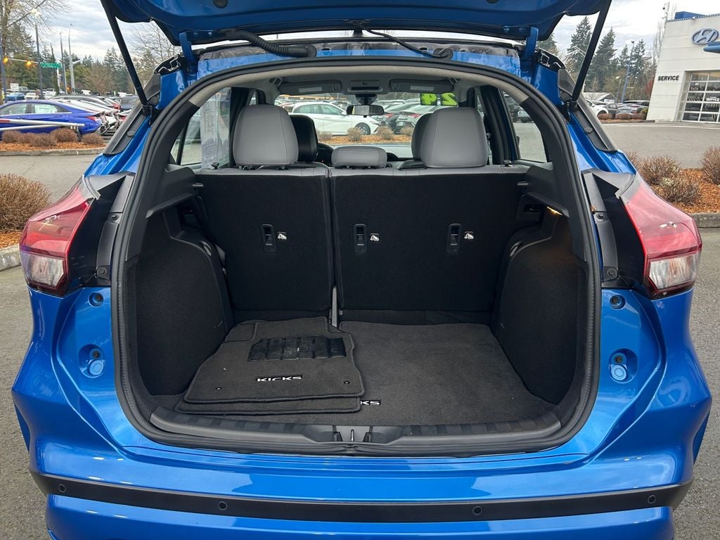 2024 Nissan Kicks SR