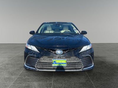 2022 Toyota Camry Hybrid XLE