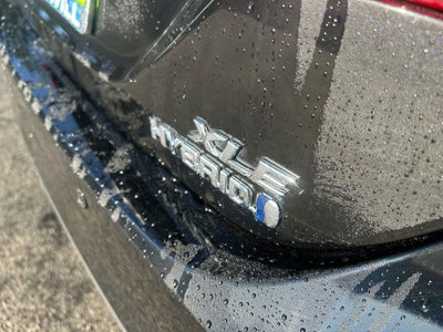 2022 Toyota Camry Hybrid XLE