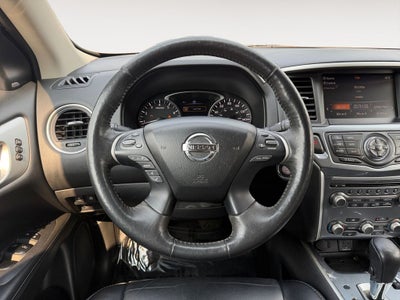 2019 Nissan Pathfinder SL