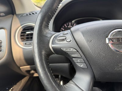 2019 Nissan Pathfinder SL