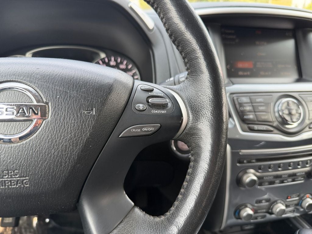 2019 Nissan Pathfinder SL