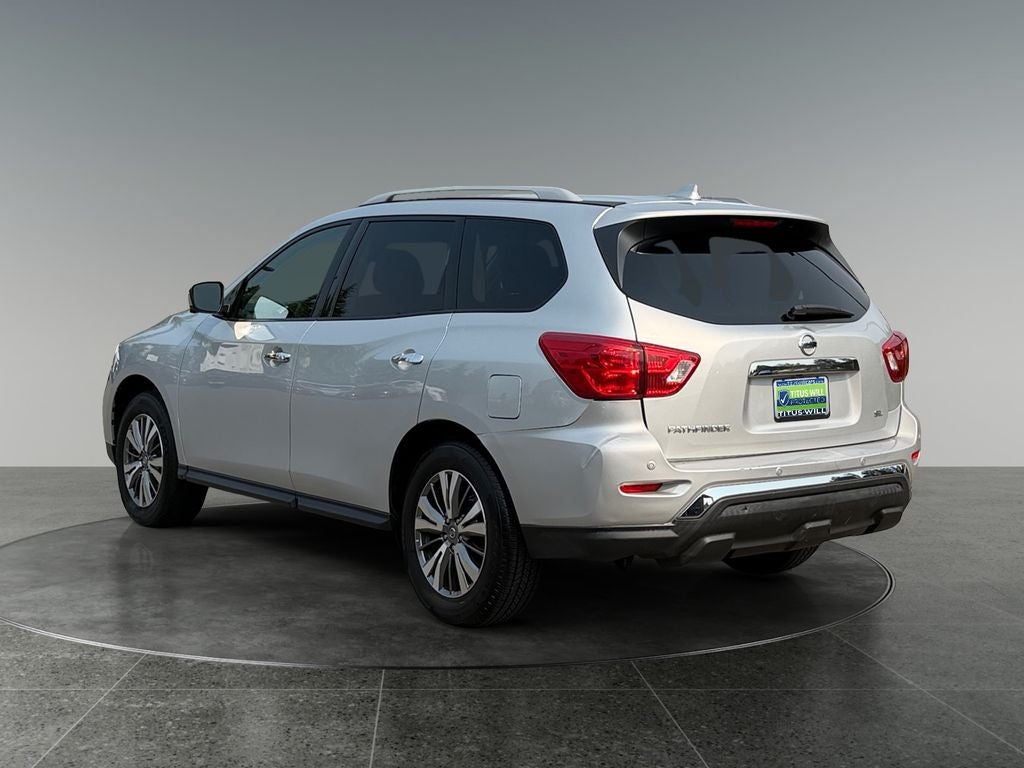 2019 Nissan Pathfinder SL