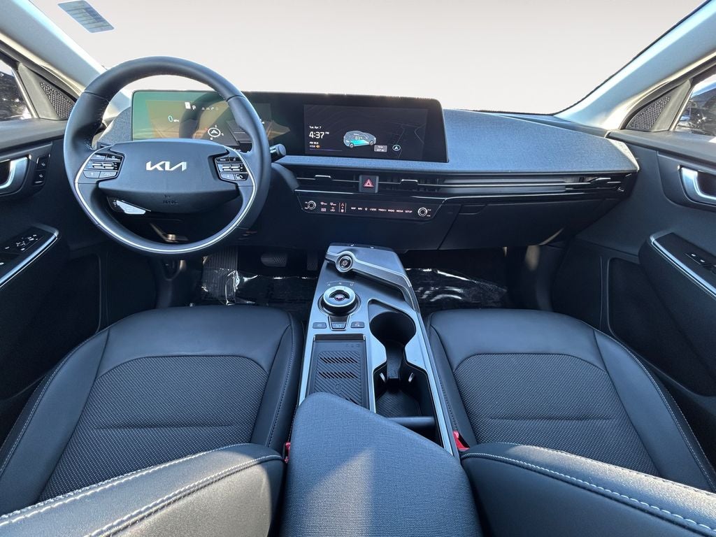 2024 Kia EV6 Light