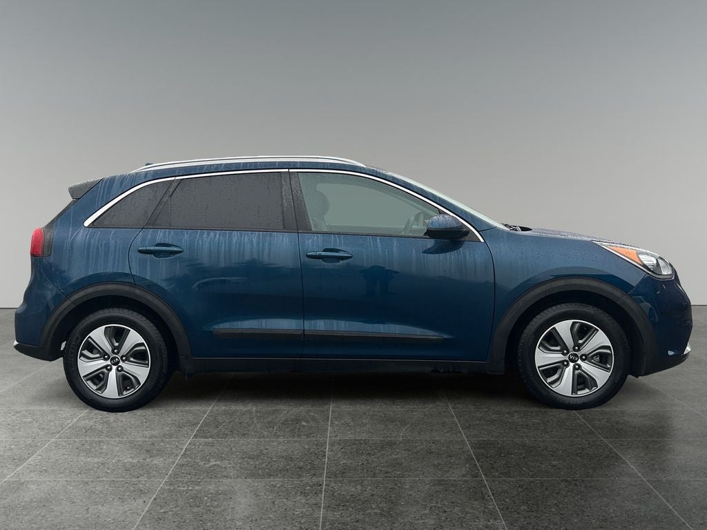 2017 Kia Niro LX
