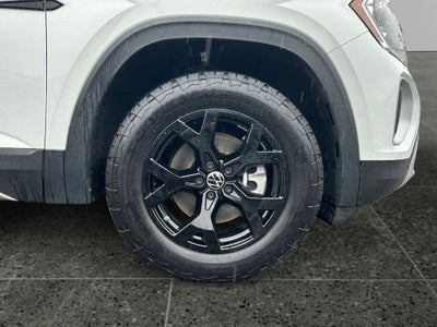2024 Volkswagen Atlas 2.0T Peak Edition SE w/Technology