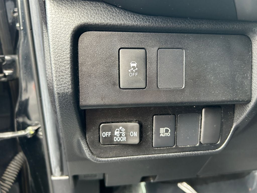 2021 Toyota TACOMA SR5 SR5 V6