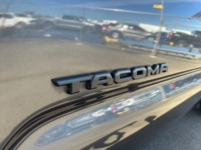 2023 Toyota TACOMA TRD SPORT TRD Sport 1 Owner V6
