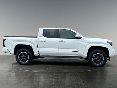 2025 Toyota TACOMA SR5 SR5