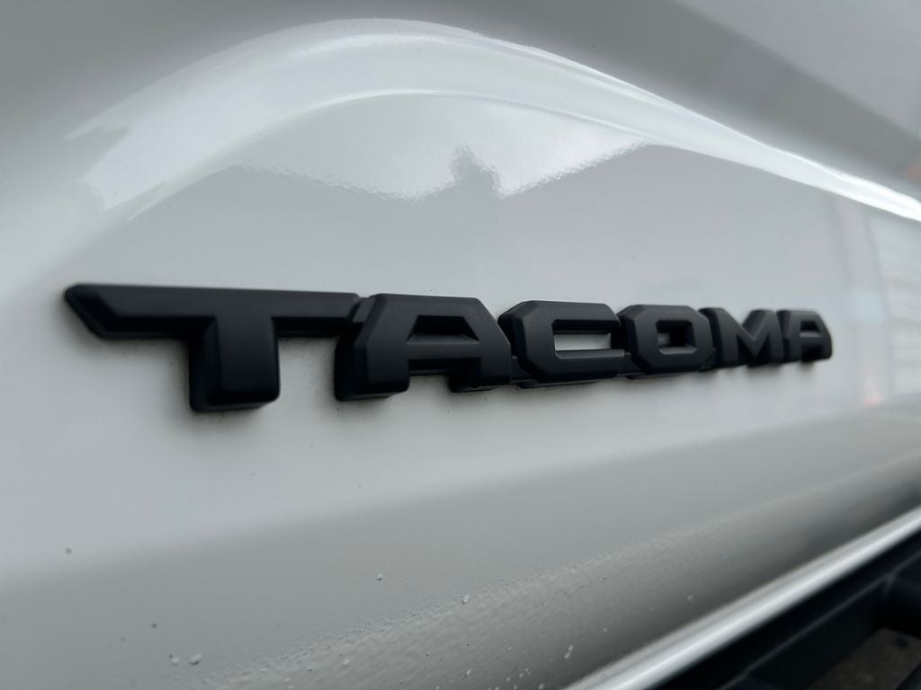 2025 Toyota TACOMA SR5 SR5