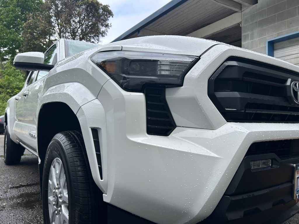 2024 Toyota TACOMA SR5 SR5