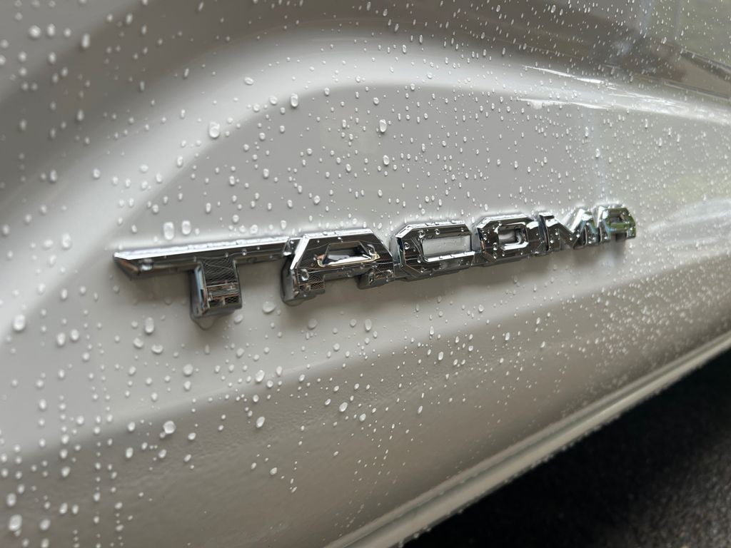 2024 Toyota TACOMA SR5 SR5