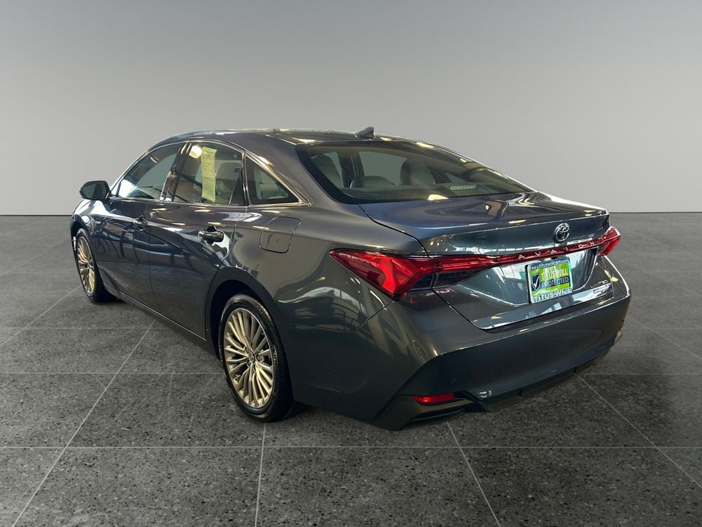 2019 Toyota AVALON HYBRID Limited