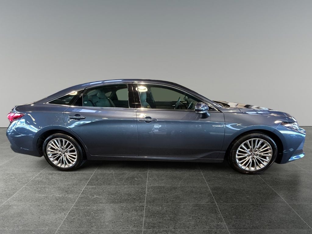 2019 Toyota AVALON HYBRID Limited