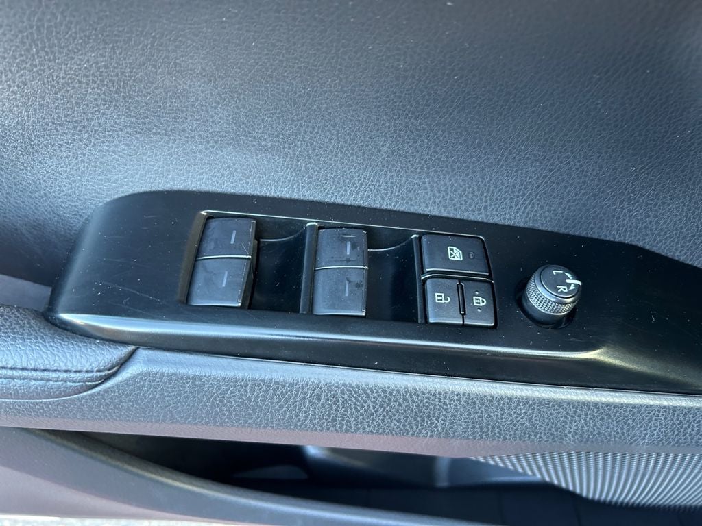 2025 Toyota CAMRY XSE HYBRID