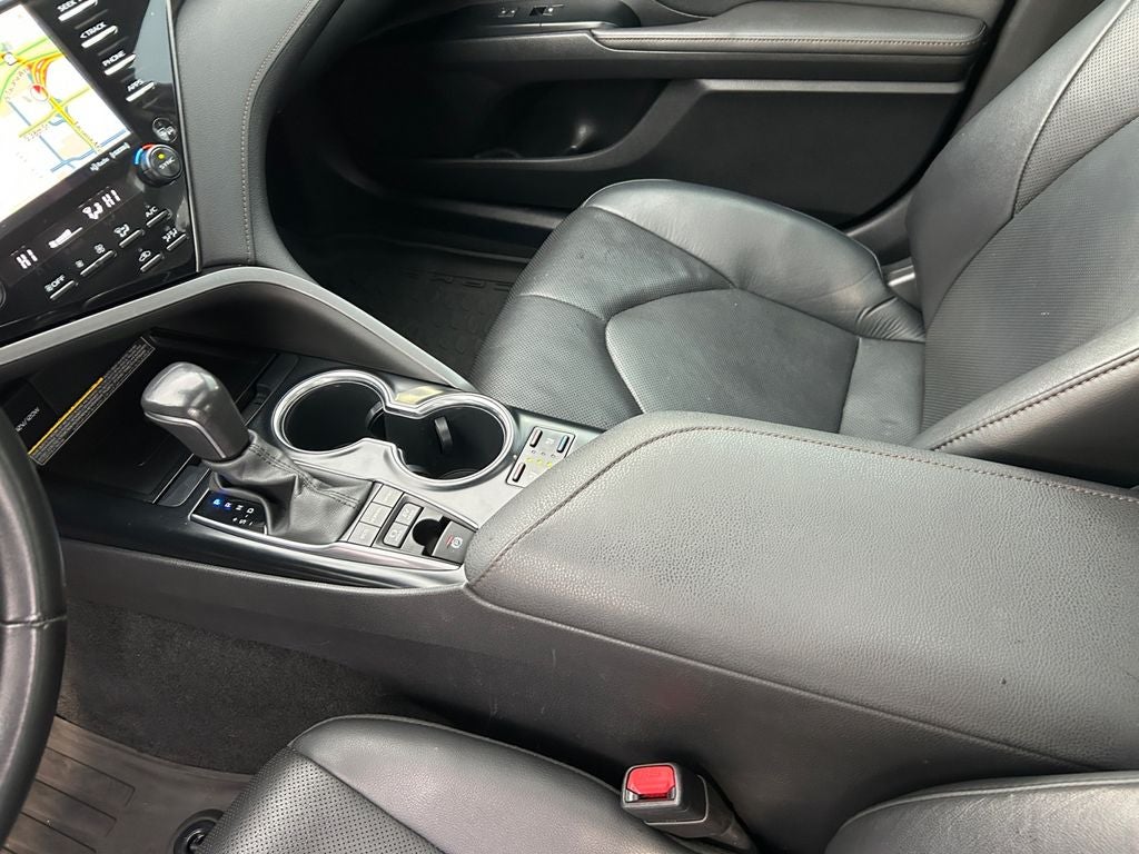 2020 Toyota CAMRY HYBRID XLE