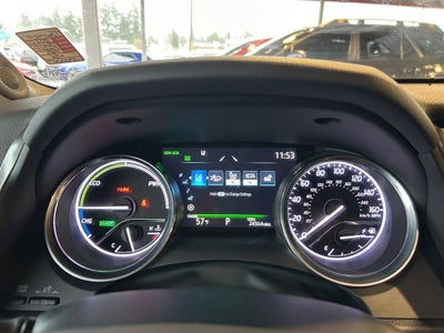 2020 Toyota Camry Hybrid XLE