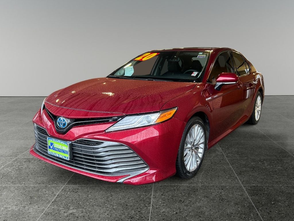 2020 Toyota Camry Hybrid XLE