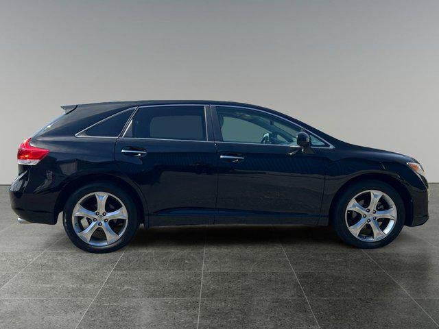 2011 Toyota VENZA Base 1 Owner/Bought here new