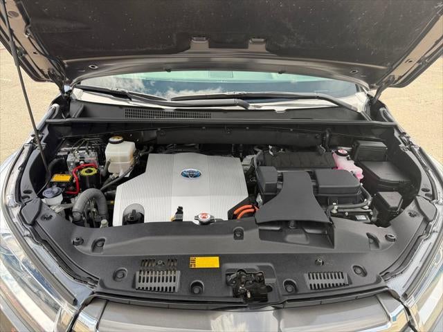 2018 Toyota Highlander Hybrid Limited Platinum 30 MPG