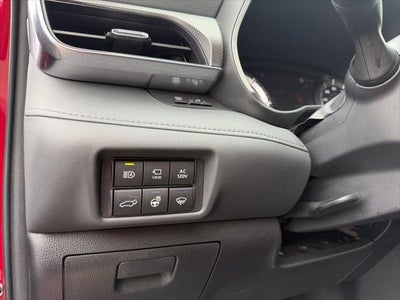 2022 Toyota Highlander Hybrid Platinum