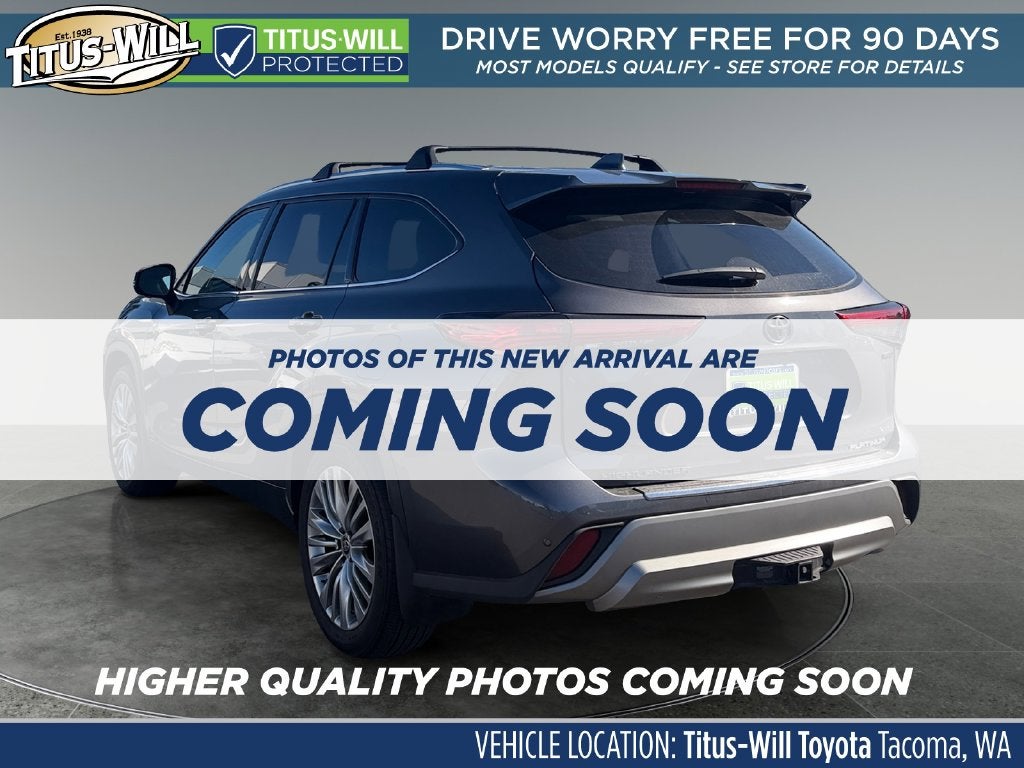 2023 Toyota Highlander Hybrid Platinum