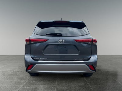 2023 Toyota HIGHLANDER Platinum 1 OWNER