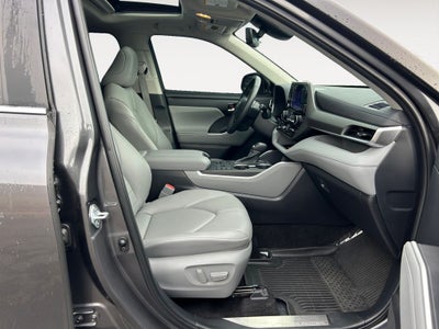 2024 Toyota Highlander XLE