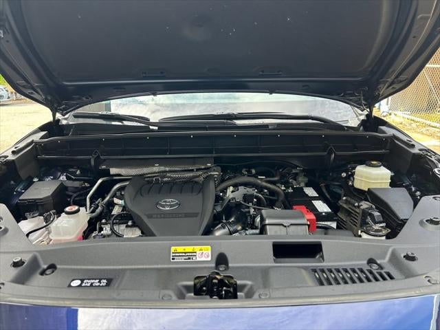 2023 Toyota Highlander Limited 1 OWNER