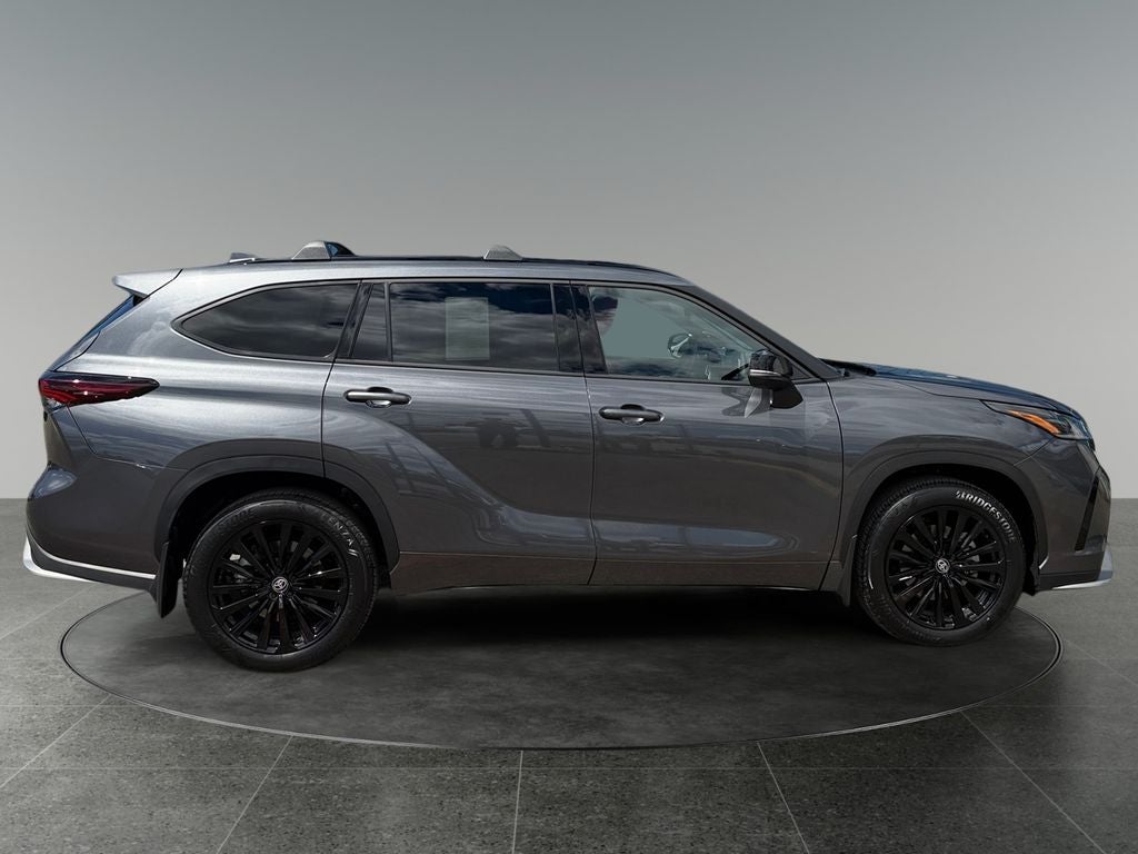 2025 Toyota Highlander XSE