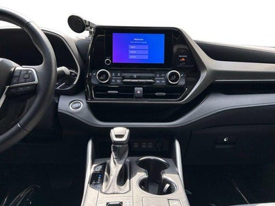 2023 Toyota HIGHLANDER XLE