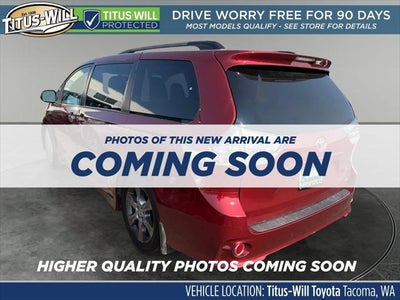 2013 Toyota Sienna SE 8 Passenger