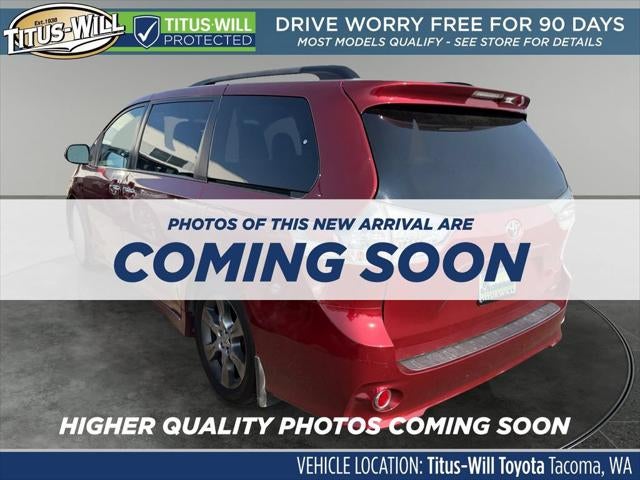 2013 Toyota Sienna SE 8 Passenger