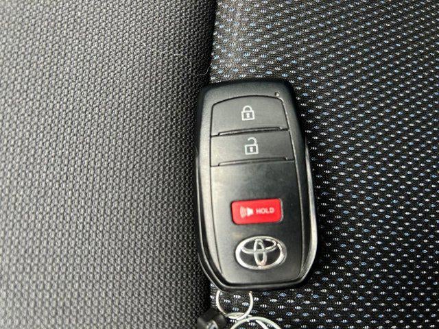 2024 Toyota COROLLA CROSS HV Hybrid SE