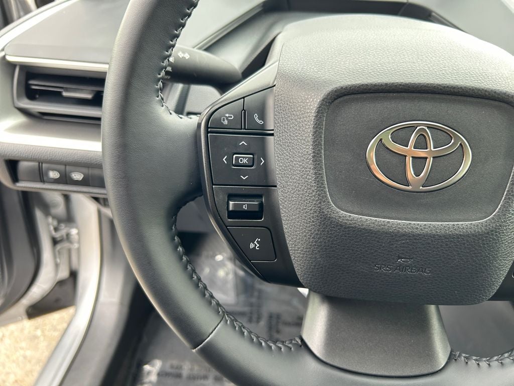 2025 Toyota PRIUS LE