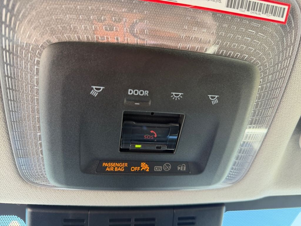 2025 Toyota Prius LE