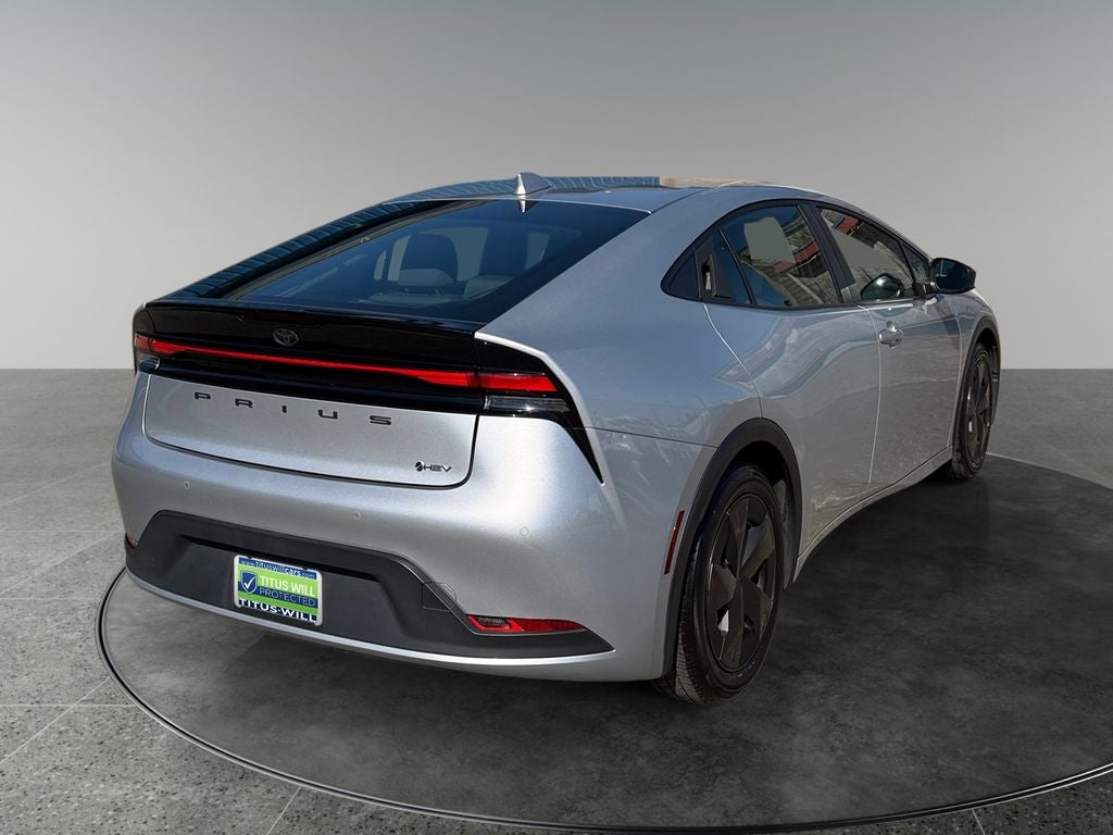 2025 Toyota Prius LE