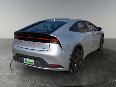 2025 Toyota Prius LE