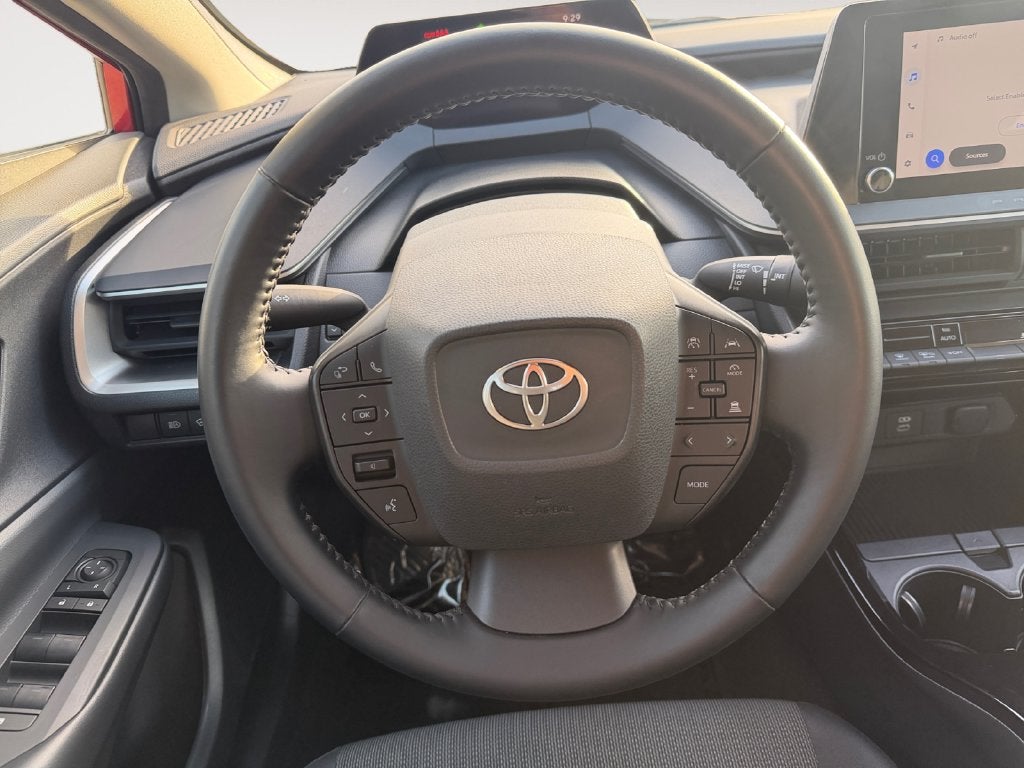 2025 Toyota Prius LE