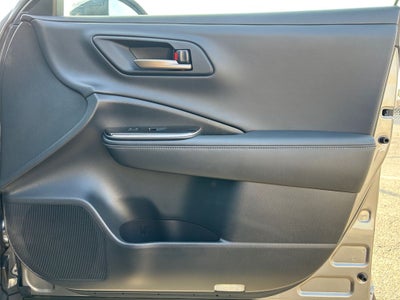 2025 Toyota Crown Platinum