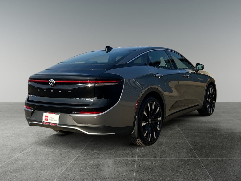 2025 Toyota Crown Platinum
