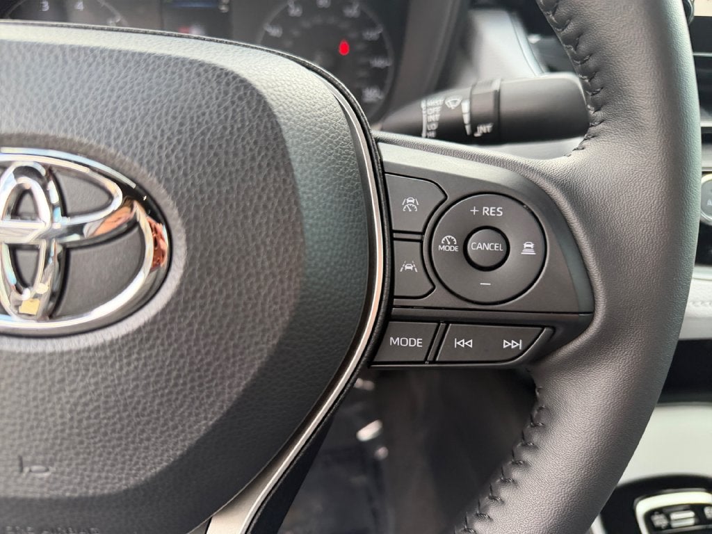 2025 Toyota Corolla Hybrid SE